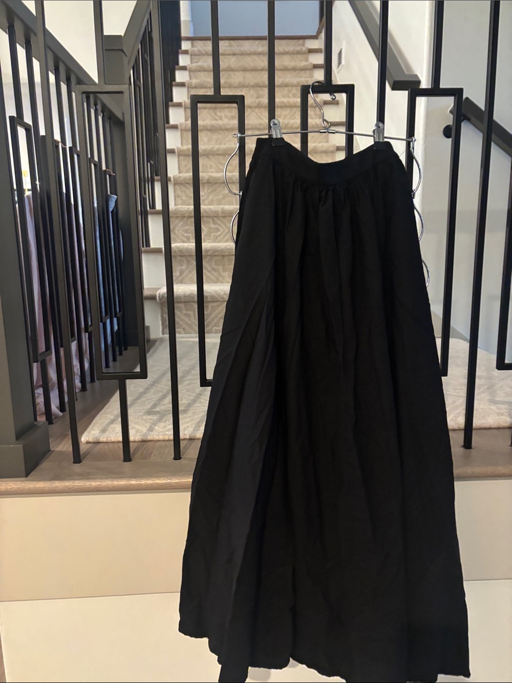 Commense Black Maxi Skirt - Flowing Full-Length Silhouette